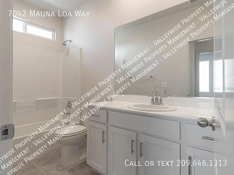 7042 Mauna Loa Way — Photo 48
