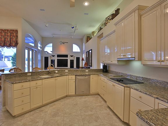 5th image of 2677 Spruce Creek Blvd