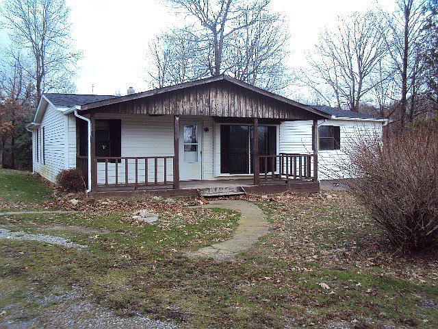 2nd image of 2220 Winns Creek Rd