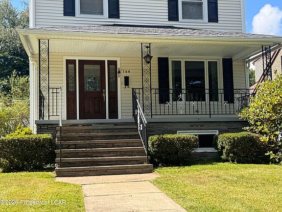 4th image of 164 Hillcrest Ave