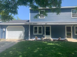 882 W Village Cir SE, Rochester, MN 55904