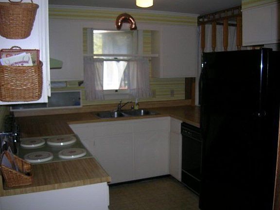 2nd image of 341 Tanglewood Dr