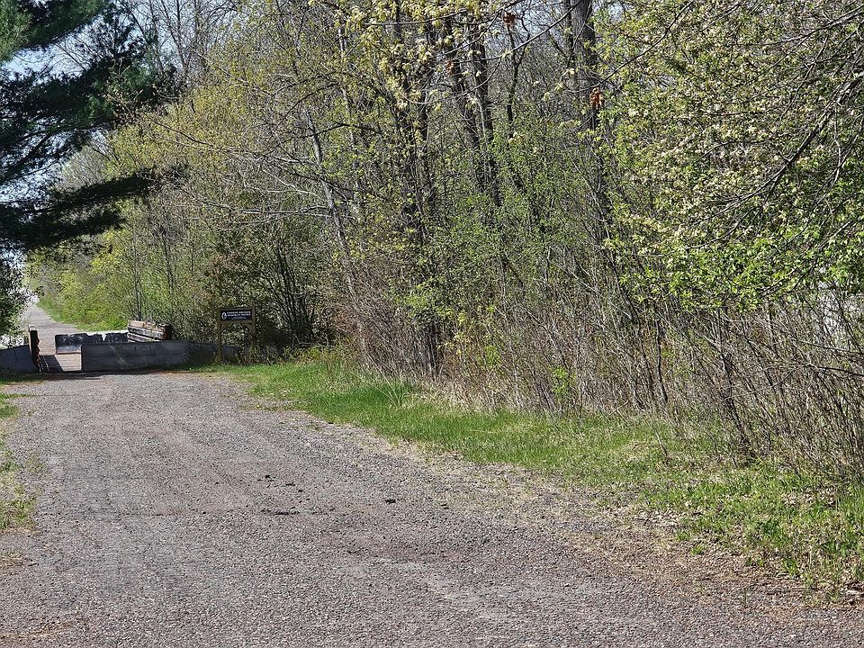 2nd image of 1336X Golden Rd