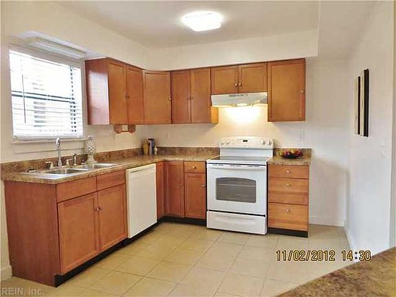 2nd image of 3821 Tiffany Ln