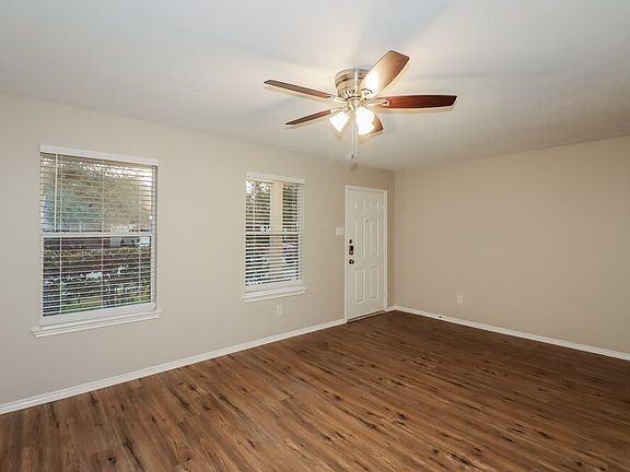 5th image of 21218 Linden House Ct