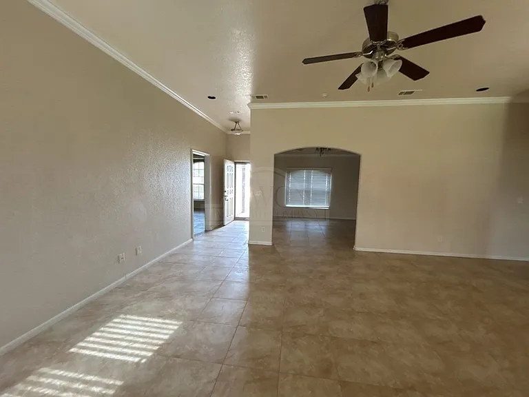 710 Aries Ave — Photo 4