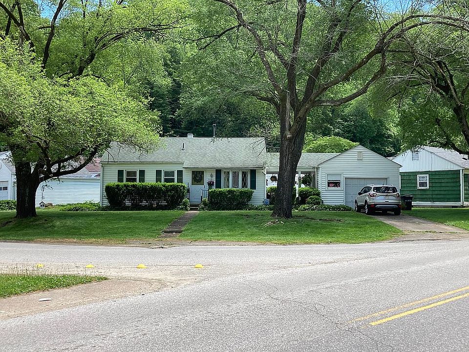 1st image of 3301 Chesterfield Ave