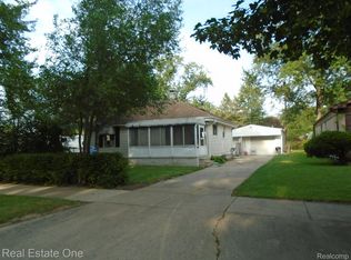 25802 Firwood Ave, Warren, MI 48089