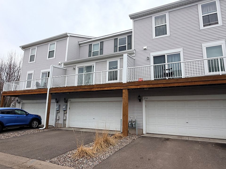 2nd image of 932 Ledgestone Dr