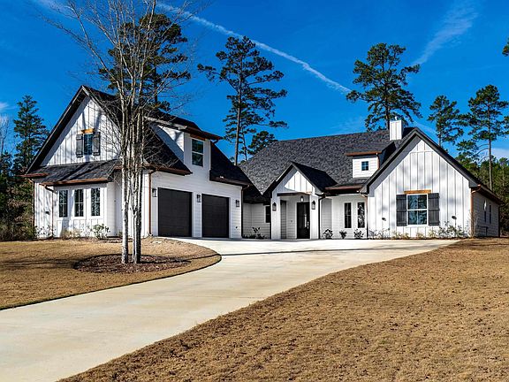 3rd image of 260 S Granite Ln