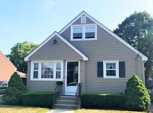 299 Woodward Ave, East Providence, RI 02914