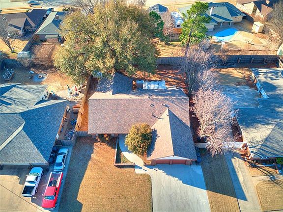 4th image of 436 SW 99th St