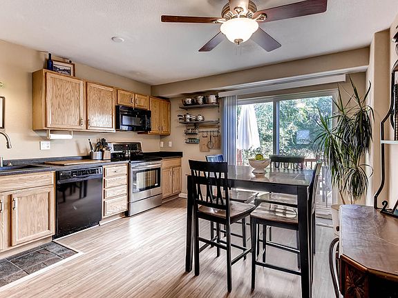 Updated Kitchen/Eating Area