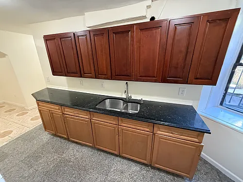 737 Warburton Ave #1 Photo 1