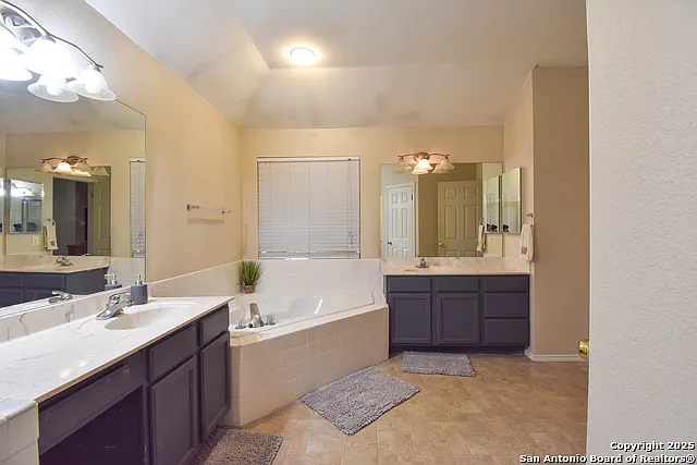 222 Tapwood Ln — Photo 36