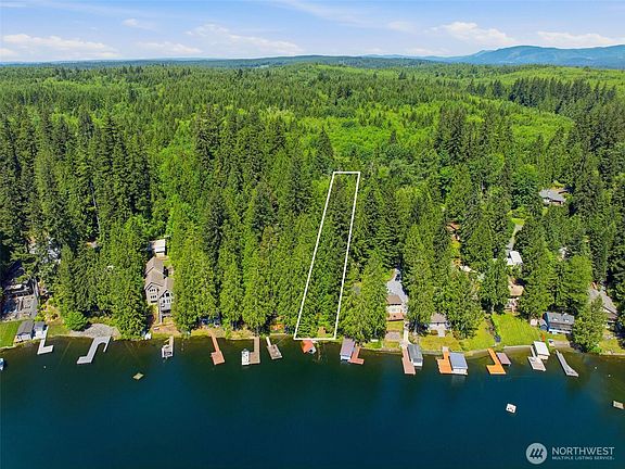 3rd image of 605 SW Lake Roesiger Road