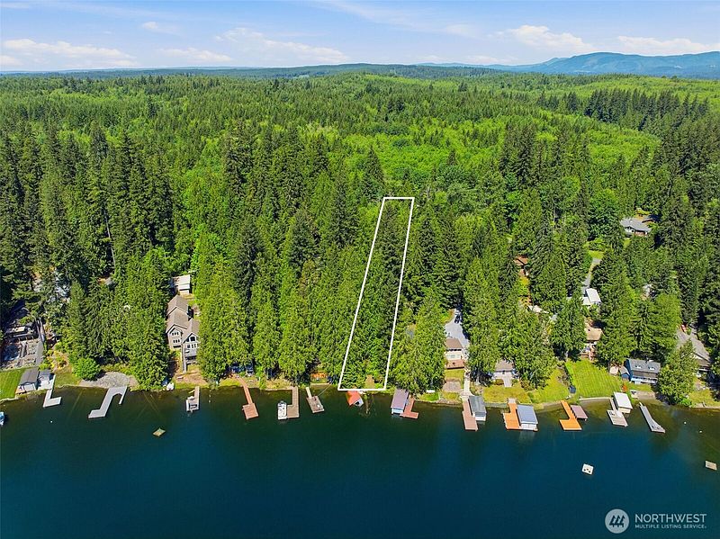 3rd image of 605 SW Lake Roesiger Road