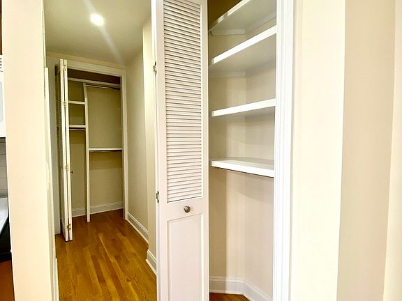 4th image of 520 E 79th St APT 1C