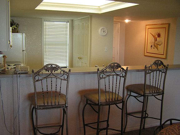 Breakfast Bar