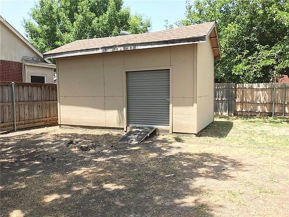 2nd image of 3477 Braes Meadow Dr