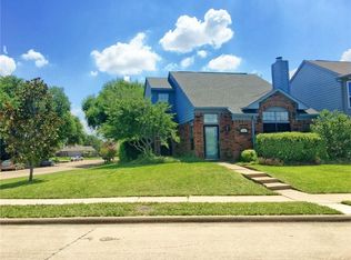 4240 Phoenix Dr, Carrollton, TX 75010