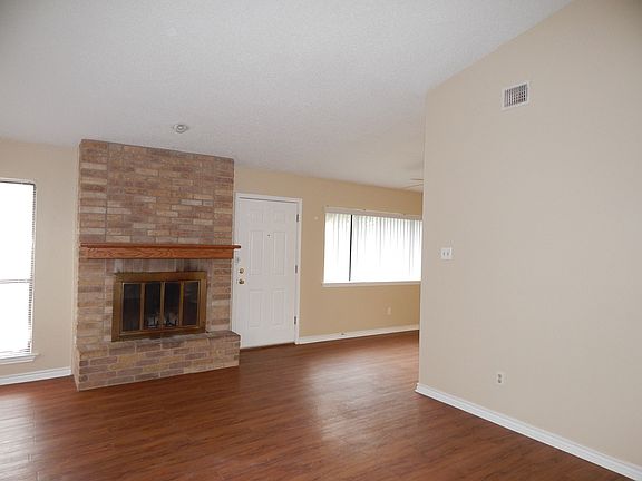 4th image of 9015 Sawtooth Ln #A