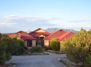24 Canada Vista Dr, Sandia Park, NM 87047