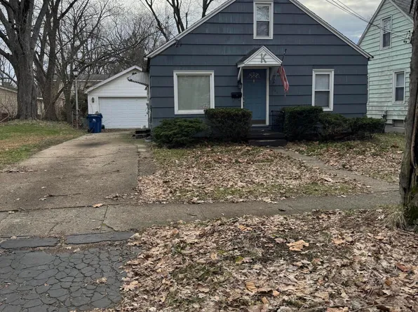 708 Gayle Ave, Kalamazoo, MI 49048