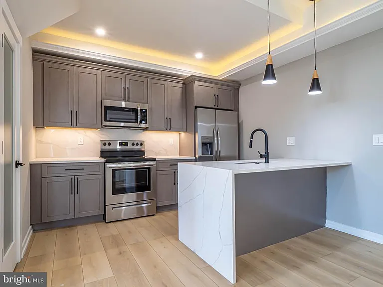 769 S 10th St #4A — Photo 1