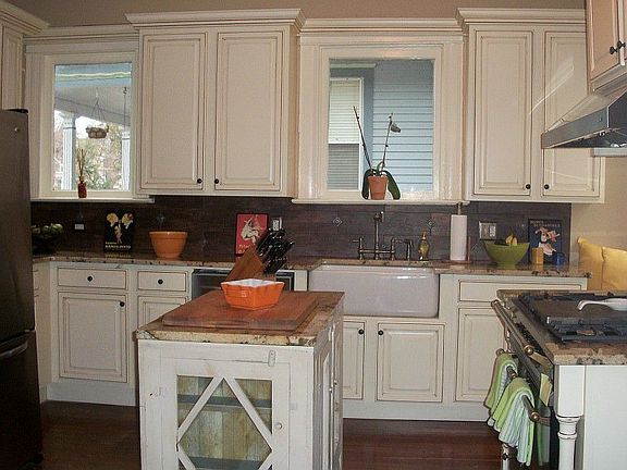 Chef's dream kitchen renovation! Stainless steel appliances, exotic granite counters, custom cabinet