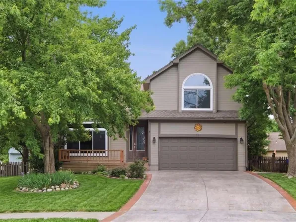 17360 W 156th St, Olathe, KS 66062