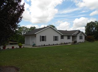 2753 Il Highway 128, Beecher City, IL 62414