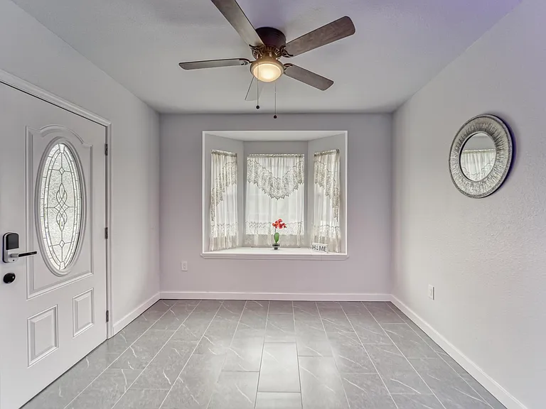 3311 N Perry Ave — Photo 8