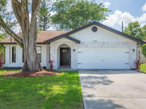 1716 Lucas Dr, Clearwater, FL 33759
