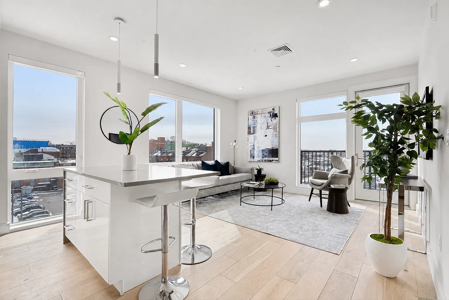 2 bed, 970 sqft, $5,000 — Photo 1