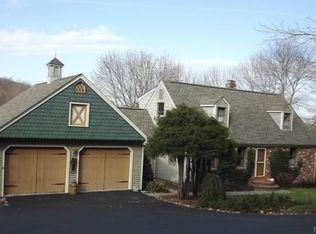 11 Gelding Hill Rd, Sandy Hook, CT 06482