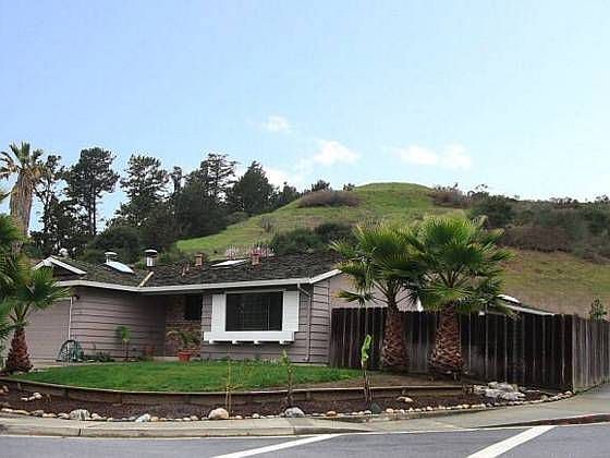 2nd image of 3793 Vista Dr