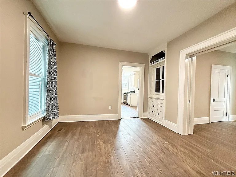 460 Rhode Island St — Photo 5