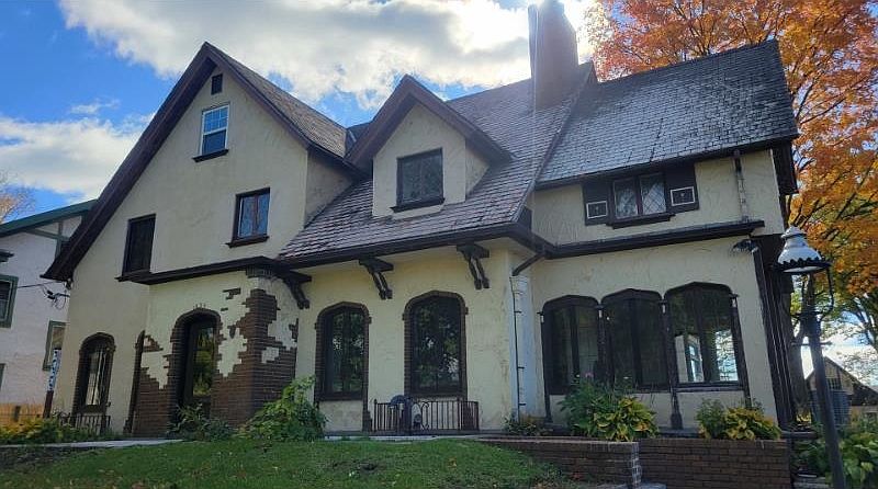 1st image of 1535 E State St