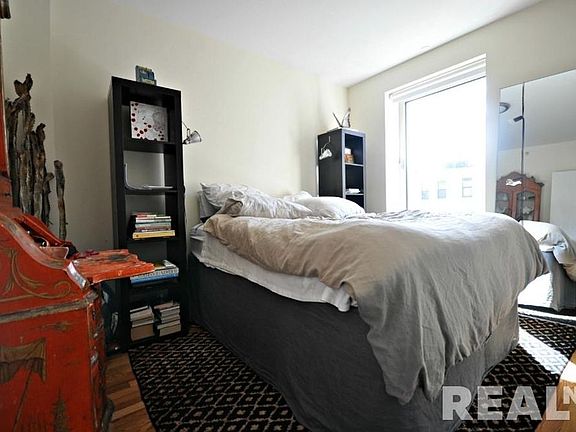 2nd image of 153 Essex St APT 5B
