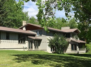 471 Snowberry Ln, Hamilton, MT 59840