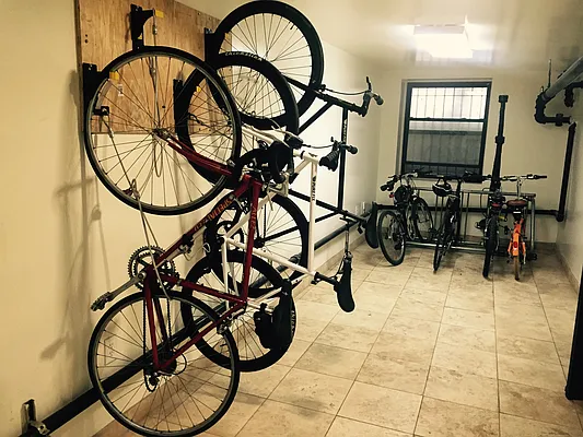 Rented by Metropolis Real Estate of Manhattan | media 31