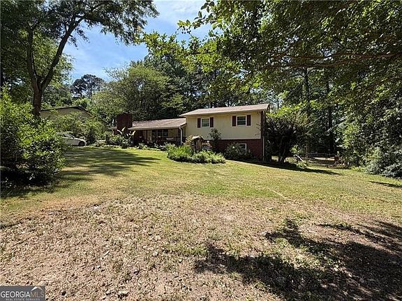 2nd image of 232 Manning Dr