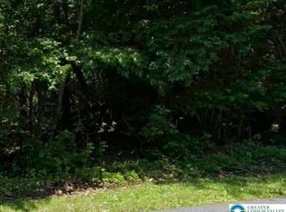 6822 Lime Kiln Rd, Slatington, PA 18080