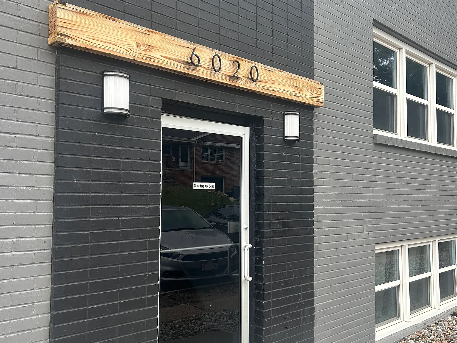 2 bed, 800 sqft, $1,250 — Photo 1
