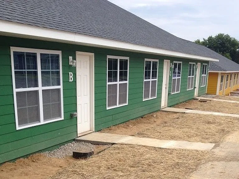 527 Pool Street - Green Units — Photo 1