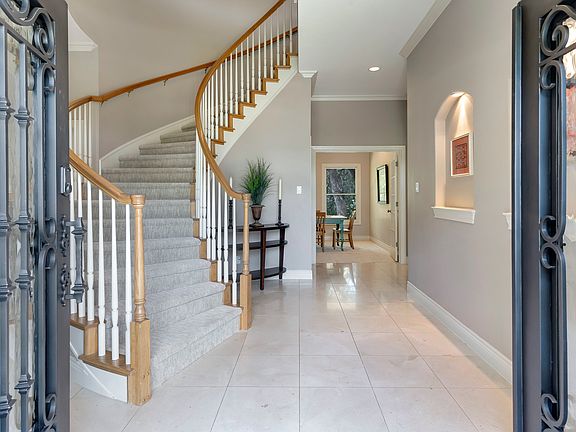 2nd image of 6605 Winterberry Dr