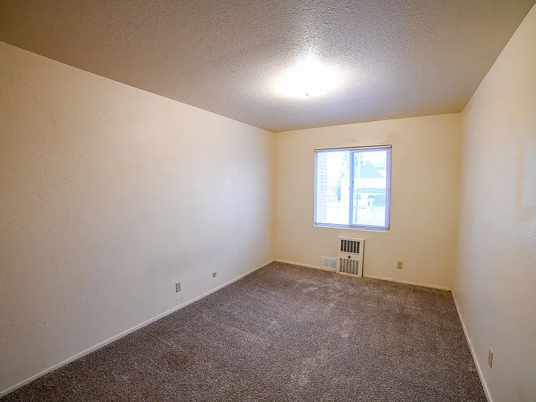 Glacier Apartments — Photo 14