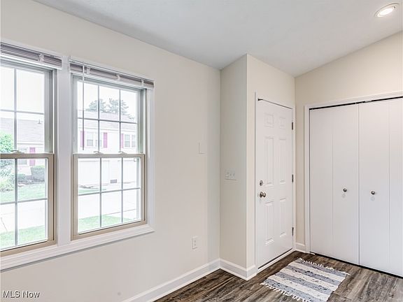 4th image of 5279 Creekside Blvd Unit S28