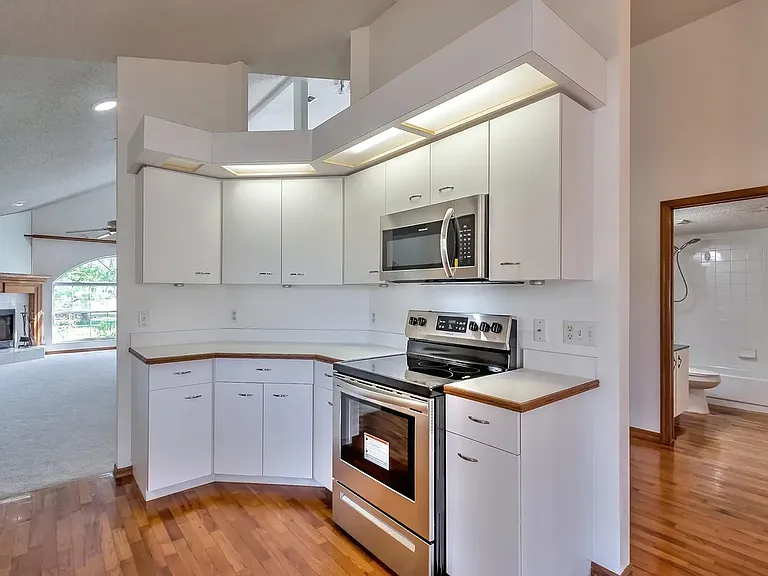 280 Braeburn Cir — Photo 17